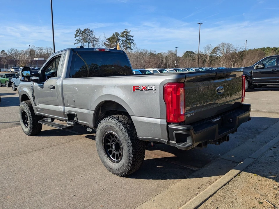 2025 Ford Super Duty 5th Gen - Image 6 of 12