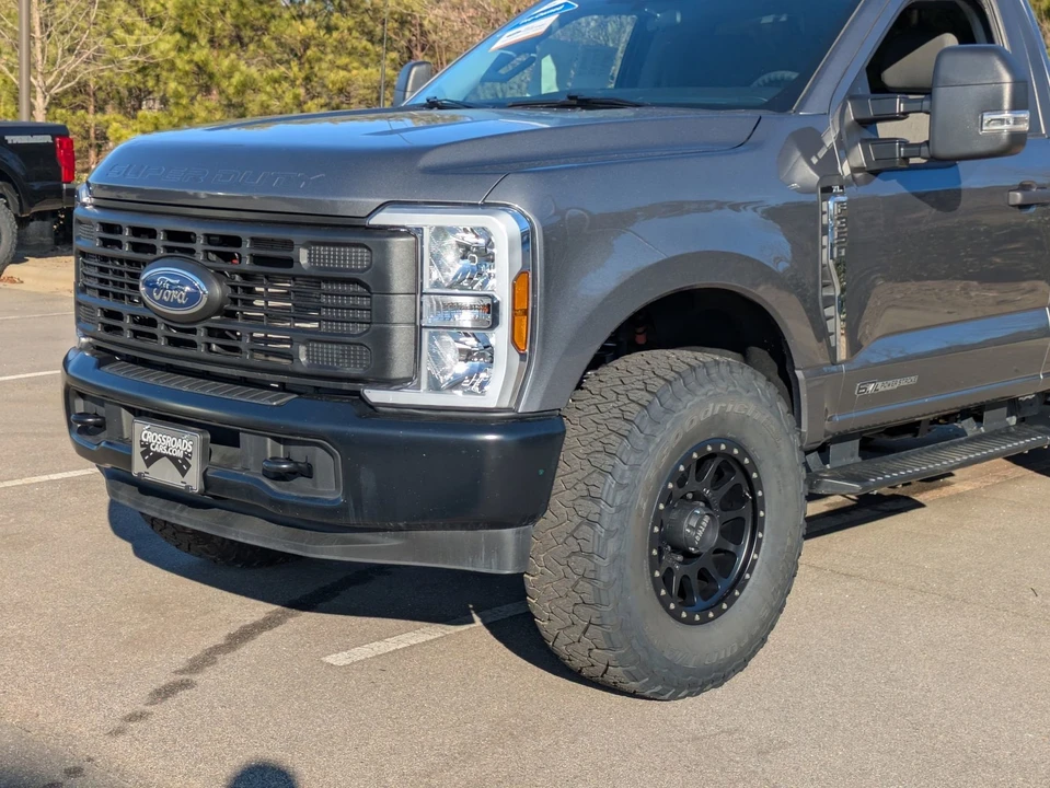 2025 Ford Super Duty 5th Gen - Image 10 of 12