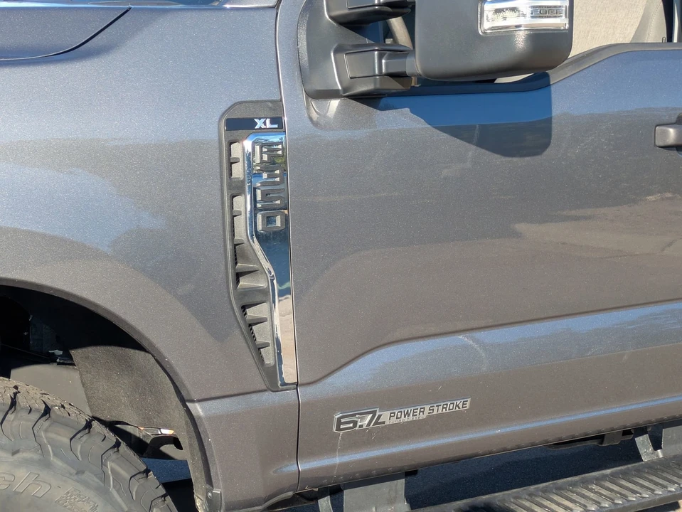2025 Ford Super Duty 5th Gen - Image 12 of 12