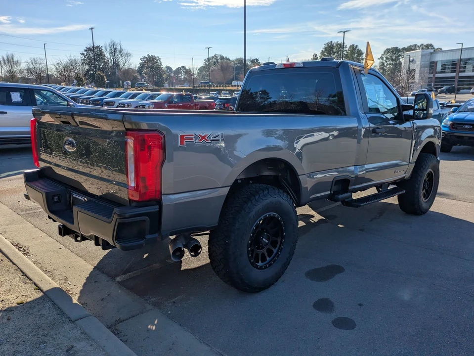 2025 Ford Super Duty 5th Gen - Image 4 of 12