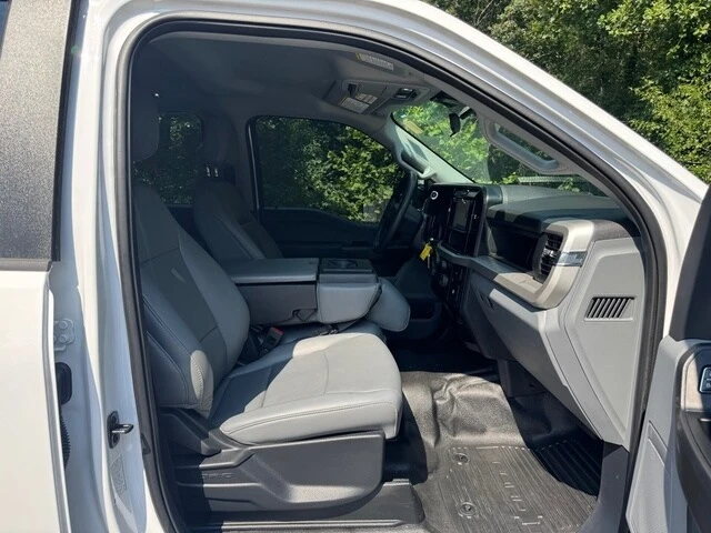 2025 Ford Super Duty 5th Gen - Image 18 of 25