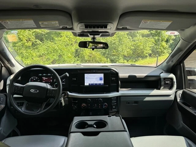 2025 Ford Super Duty 5th Gen - Image 19 of 25