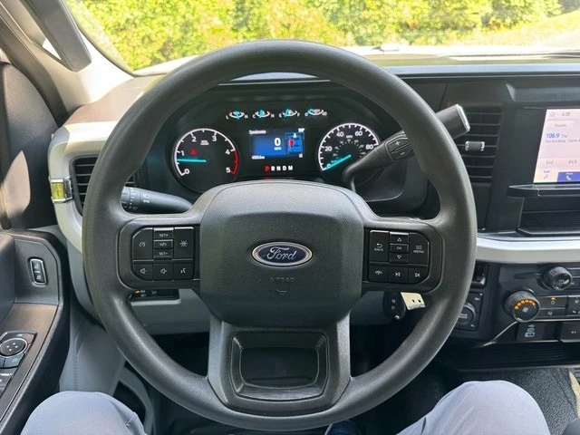 2025 Ford Super Duty 5th Gen - Image 13 of 25