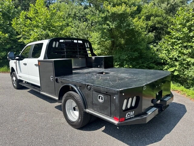 2025 Ford Super Duty 5th Gen - Image 10 of 25