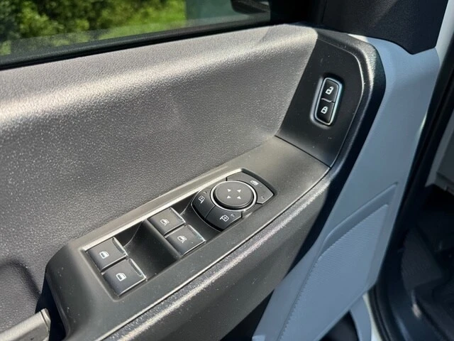 2025 Ford Super Duty 5th Gen - Image 15 of 25