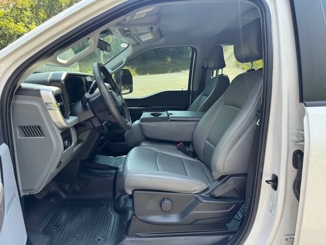 2025 Ford Super Duty 5th Gen - Image 14 of 25