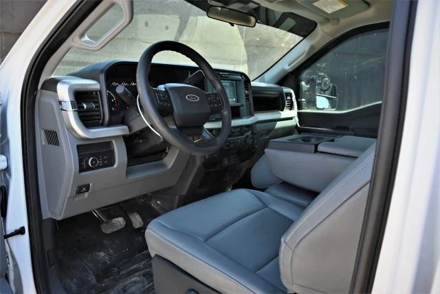 2025 Ford Super Duty 5th Gen - Image 14 of 18