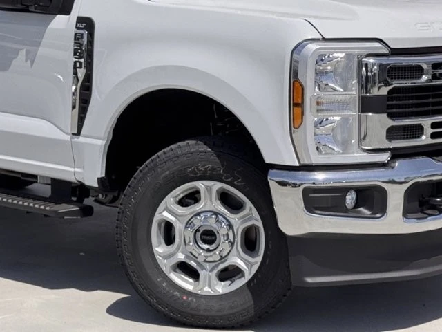 2025 Ford Super Duty 5th Gen - Image 4 of 12