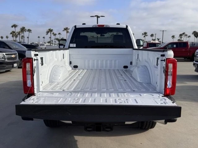 2025 Ford Super Duty 5th Gen - Image 13 of 27