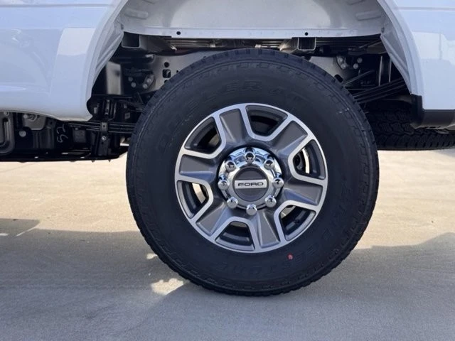 2025 Ford Super Duty 5th Gen - Image 14 of 27