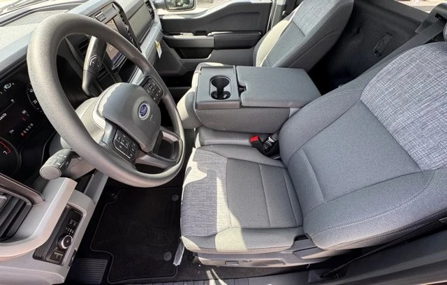 2025 Ford Super Duty 5th Gen - Image 17 of 26