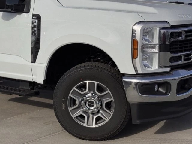 2025 Ford Super Duty 5th Gen - Image 4 of 12