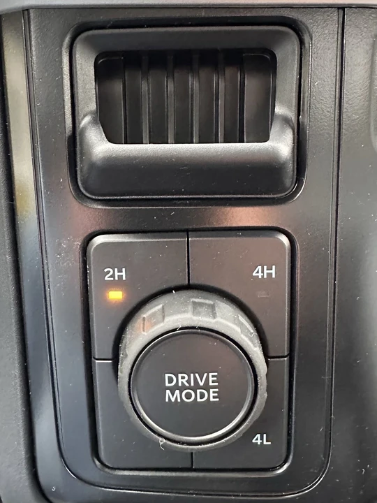 2025 Ford Super Duty 5th Gen - Image 19 of 21