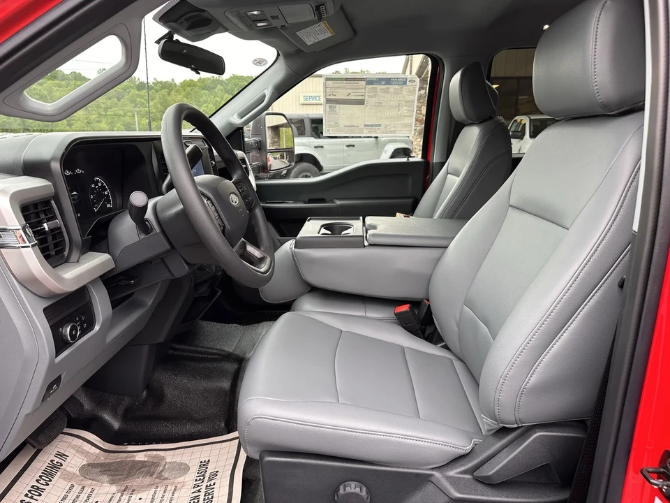 2025 Ford Super Duty 5th Gen - Image 10 of 21