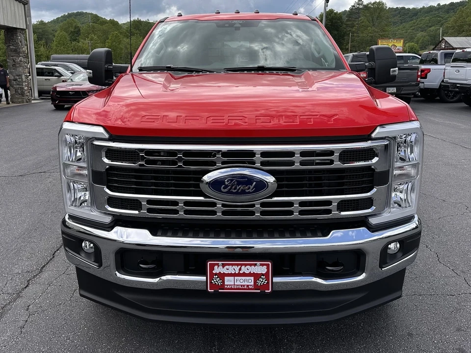2025 Ford Super Duty 5th Gen - Image 3 of 21
