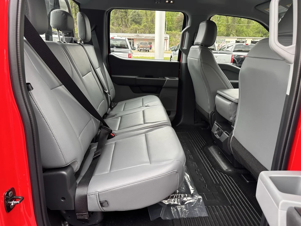 2025 Ford Super Duty 5th Gen - Image 19 of 21
