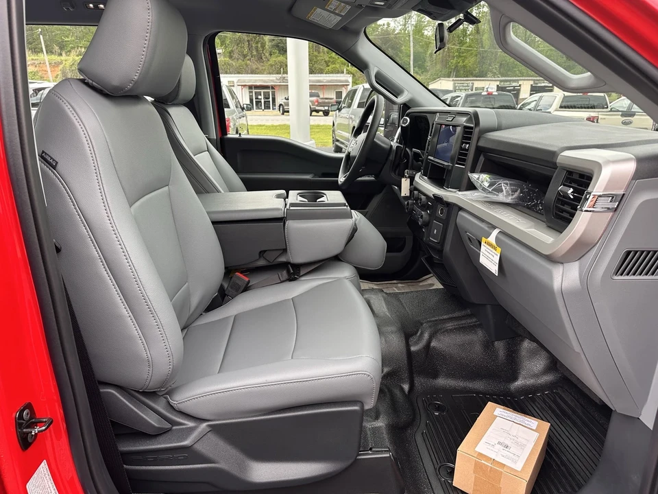 2025 Ford Super Duty 5th Gen - Image 17 of 21