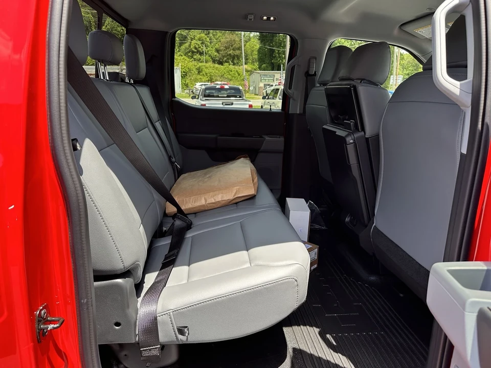2025 Ford Super Duty 5th Gen - Image 14 of 21