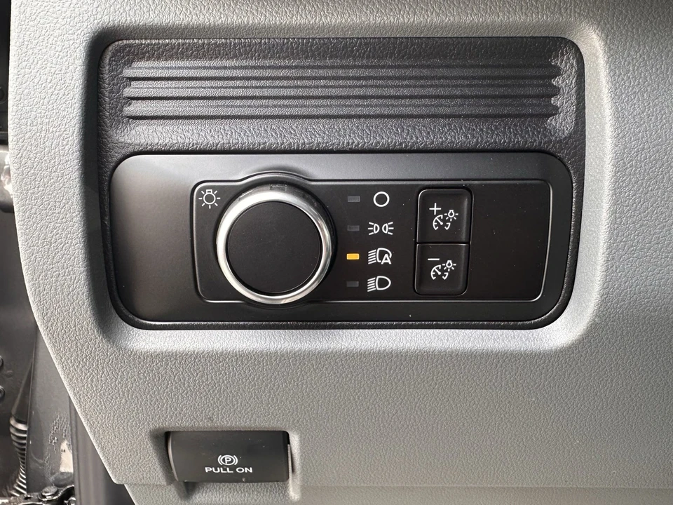 2025 Ford Super Duty 5th Gen - Image 16 of 21