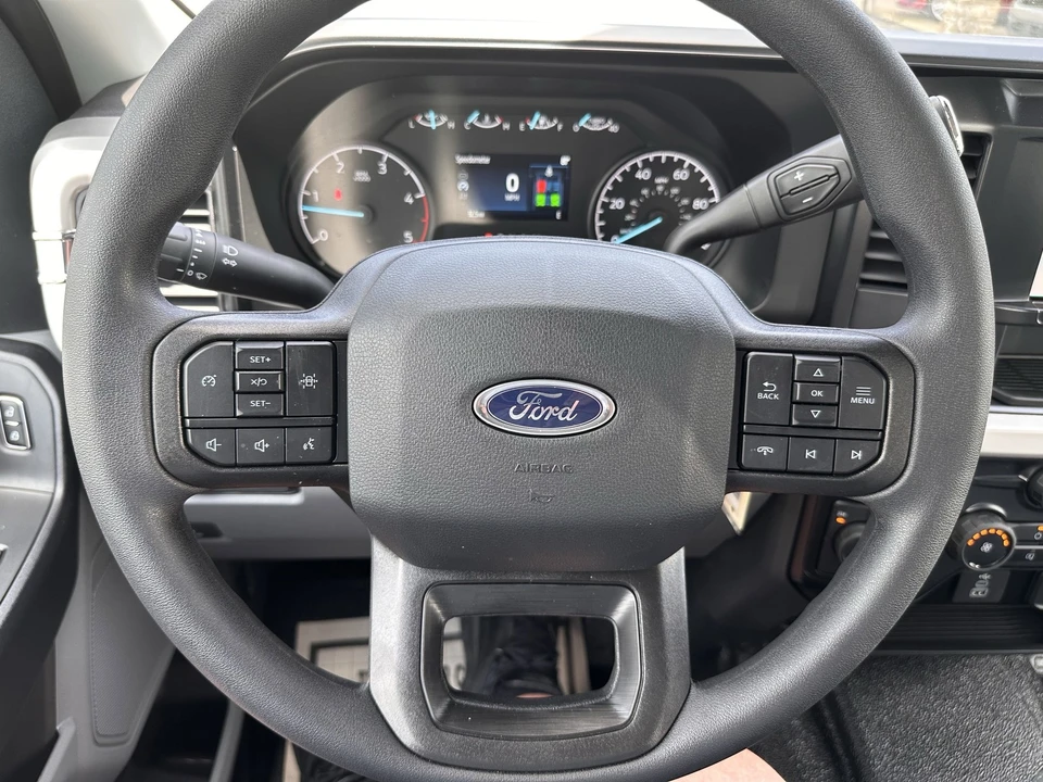 2025 Ford Super Duty 5th Gen - Image 18 of 21