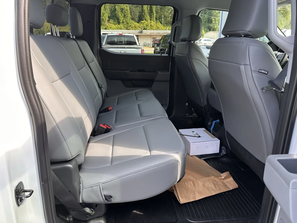 2025 Ford Super Duty 5th Gen - Image 14 of 21