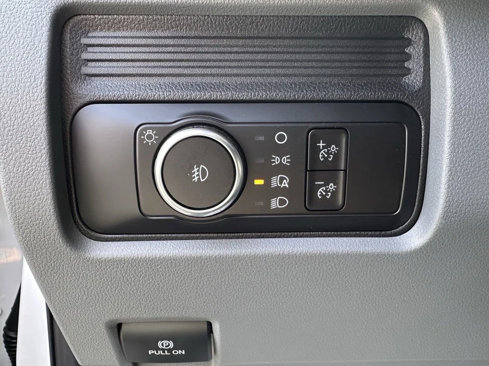 2025 Ford Super Duty 5th Gen - Image 16 of 21