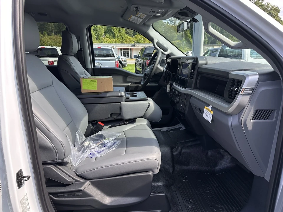 2025 Ford Super Duty 5th Gen - Image 12 of 21