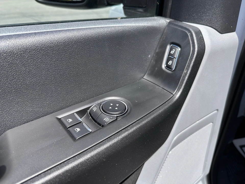 2025 Ford Super Duty 5th Gen - Image 11 of 20