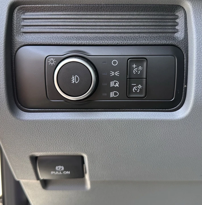 2025 Ford Super Duty 5th Gen - Image 12 of 20
