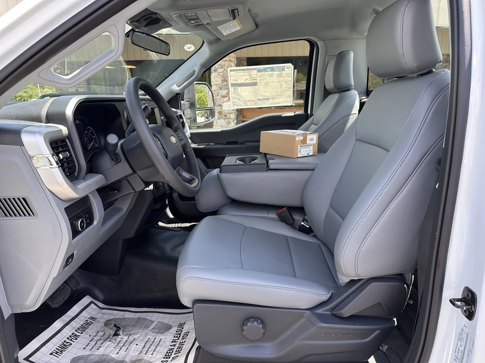 2025 Ford Super Duty 5th Gen - Image 8 of 20