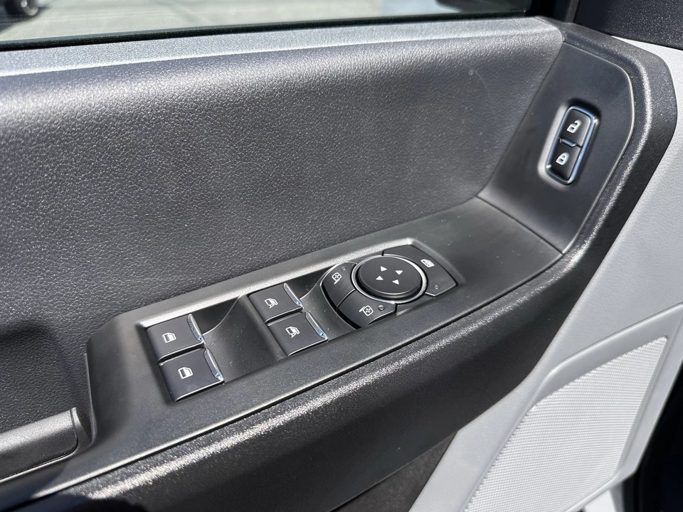 2025 Ford Super Duty 5th Gen - Image 18 of 21