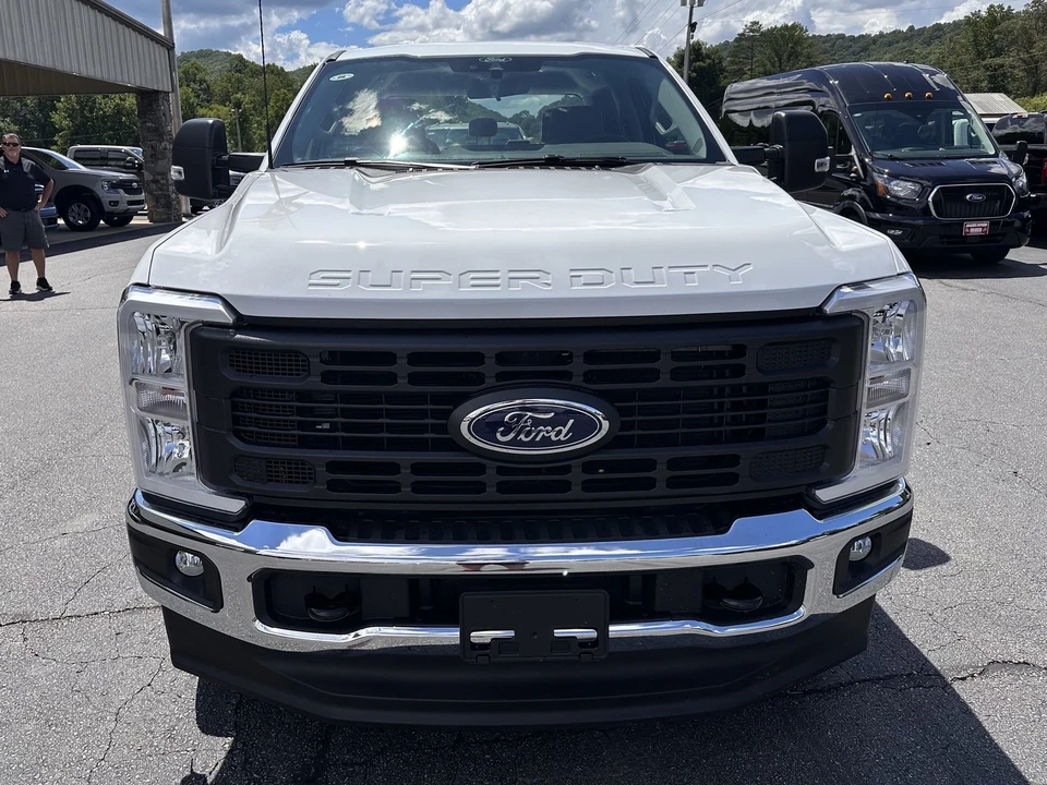 2025 Ford Super Duty 5th Gen - Image 3 of 21
