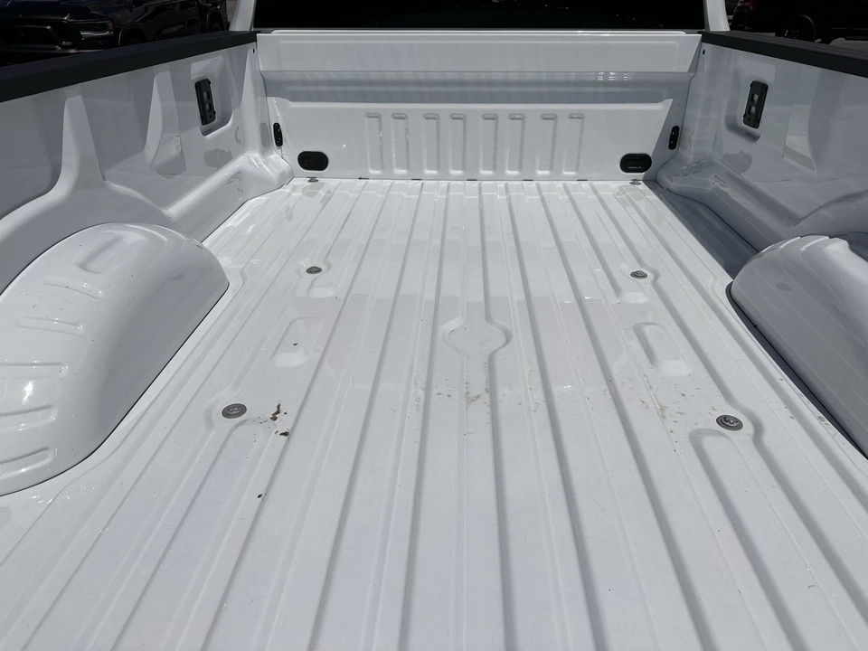 2025 Ford Super Duty 5th Gen - Image 9 of 21