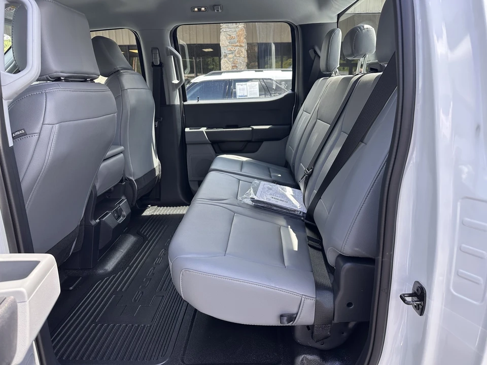 2025 Ford Super Duty 5th Gen - Image 13 of 21