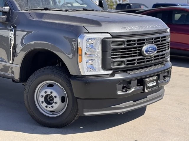 2025 Ford Super Duty 5th Gen - Image 3 of 12