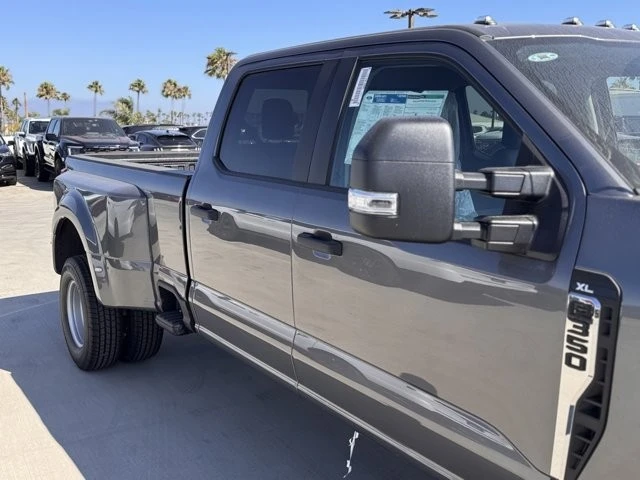 2025 Ford Super Duty 5th Gen - Image 5 of 12