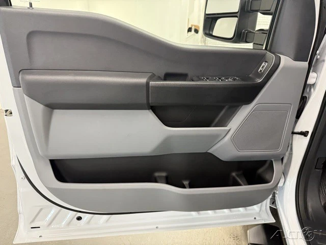 2025 Ford Super Duty 5th Gen - Image 11 of 12