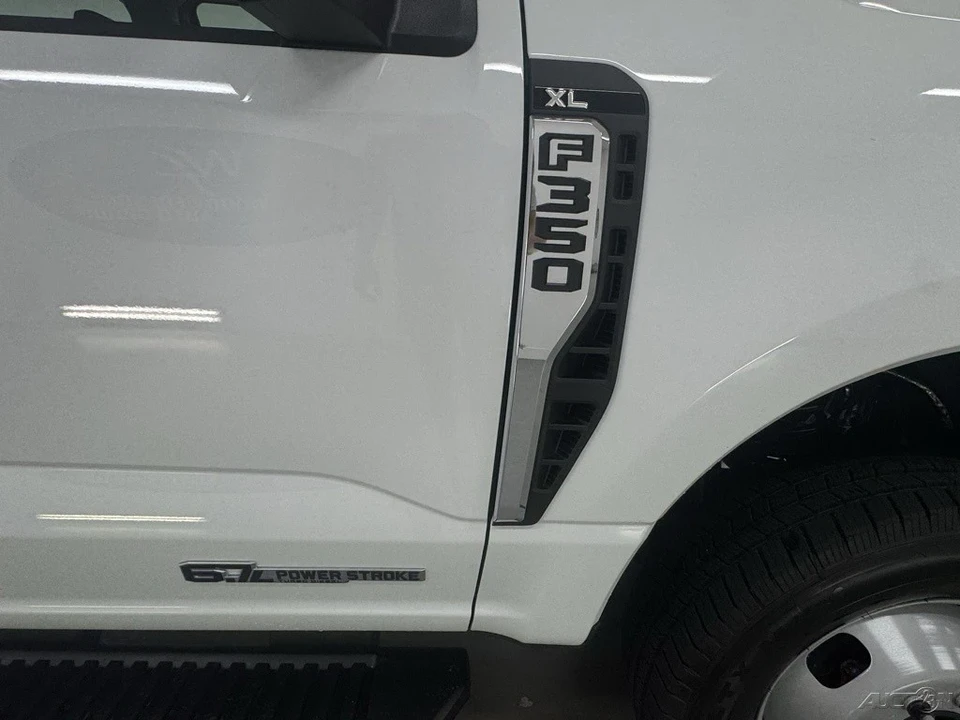 2025 Ford Super Duty 5th Gen - Image 5 of 12