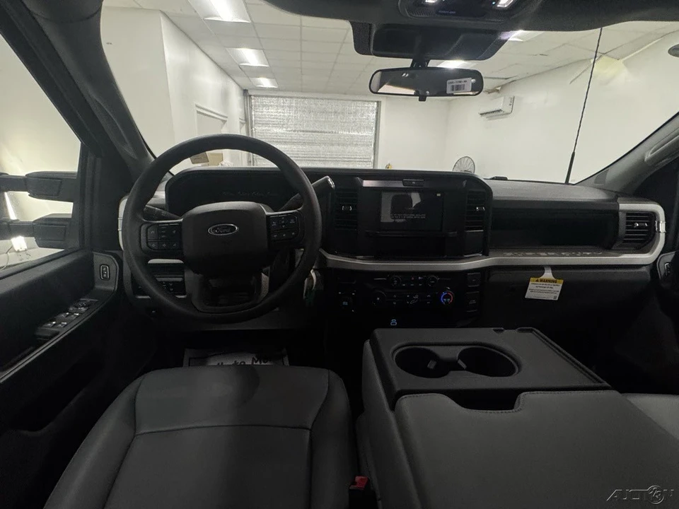 2025 Ford Super Duty 5th Gen - Image 12 of 12