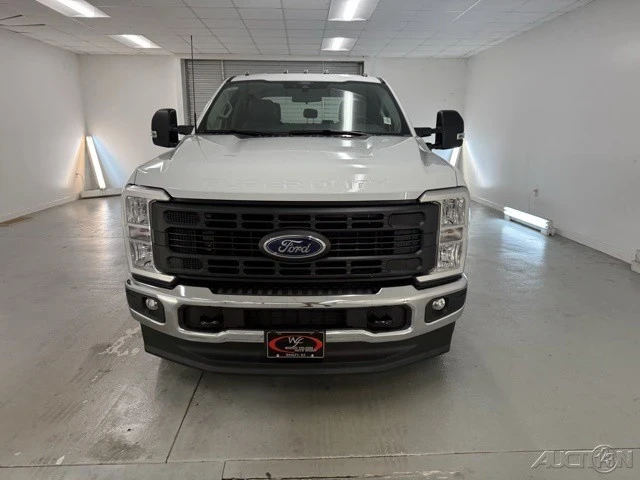 2025 Ford Super Duty 5th Gen - Image 2 of 12