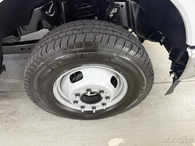 2025 Ford Super Duty 5th Gen - Image 4 of 12