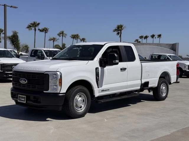 2025 Ford Super Duty 5th Gen - Image 7 of 12