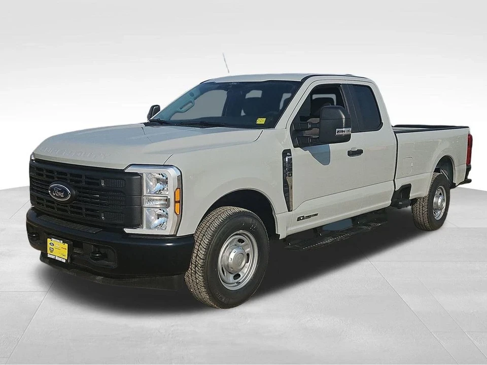 2025 Ford Super Duty 5th Gen - Image 17 of 21