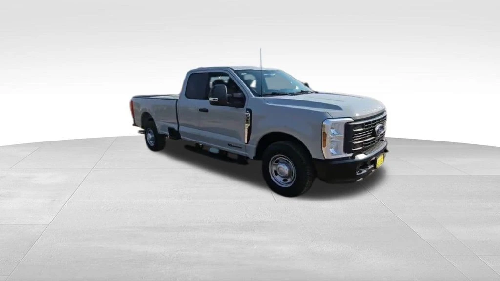2025 Ford Super Duty 5th Gen - Image 2 of 21