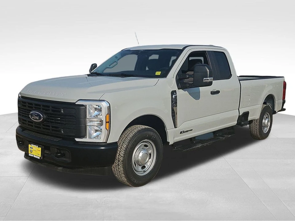 2025 Ford Super Duty 5th Gen - Image 17 of 21
