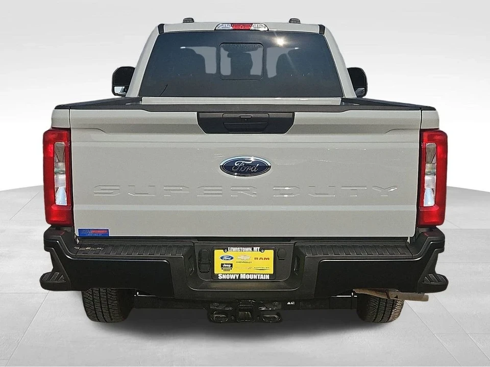 2025 Ford Super Duty 5th Gen - Image 14 of 21