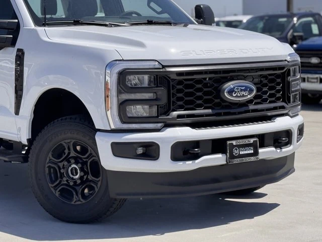 2025 Ford Super Duty 5th Gen - Image 4 of 12