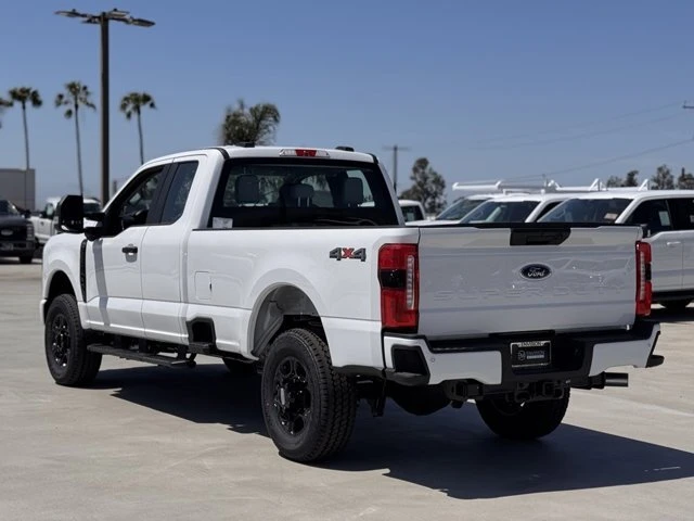 2025 Ford Super Duty 5th Gen - Image 10 of 12