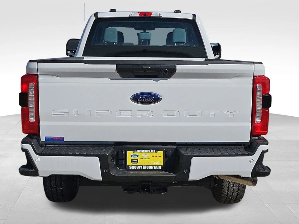 2025 Ford Super Duty 5th Gen - Image 14 of 21