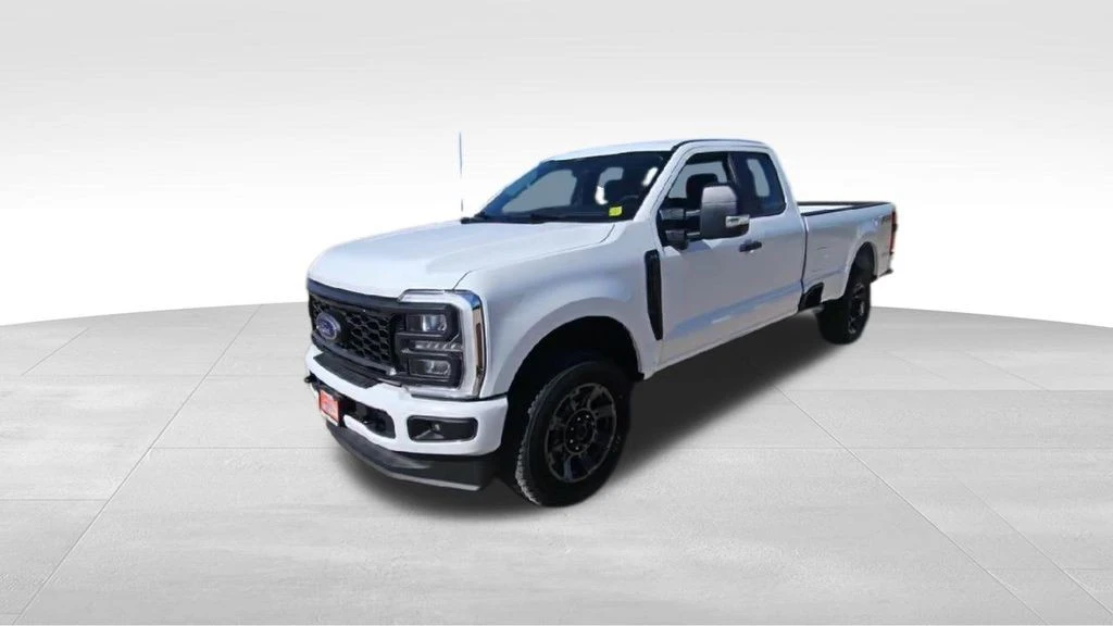 2025 Ford Super Duty 5th Gen - Image 4 of 21